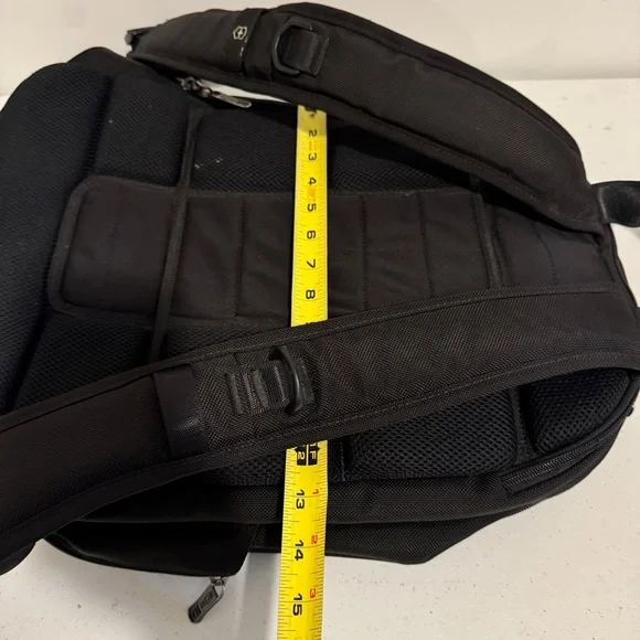 Victorinox Swiss Army Black Architecture 3.0 Zipper Laptop Backpack 31322301 - Picture 13 of 16